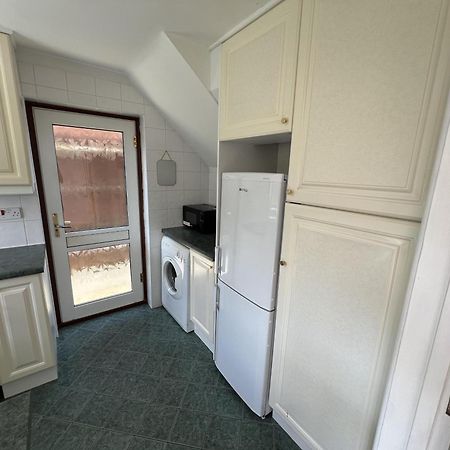 Вілла Charming 3-Bed House In Лейтон-Базард Екстер'єр фото